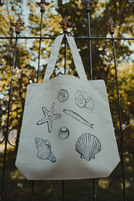 Sea trinket tote