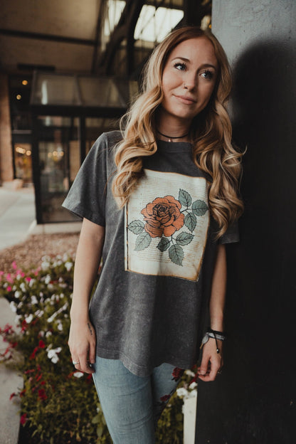 La rose tee - Liz and Lo Co